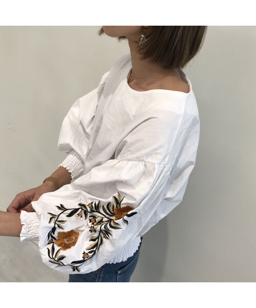 copine（コピン）の「ボリュームバルーン袖刺繍ブラウス（3color）【クリックポスト対象商品】（シャツ/ブラウス・レディース・その他）」の3枚目の写真