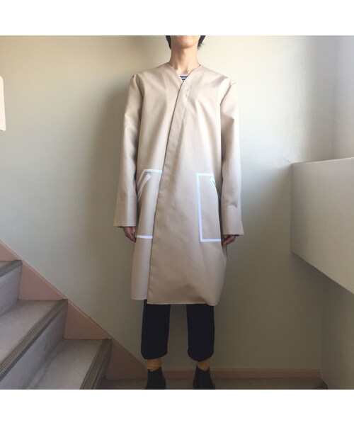 STORES.jp(ストアーズドットジェーピー)の「KONYA / ノーカラートレンチコート beige(その他アウター・その他)」の3枚目の写真