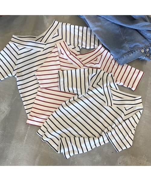 copine(コピン)の「【期間限定価格】2WAYシンプルボーダーVネックTシャツ(3color)【クリックポスト対象商品】(Tシャツ/カットソー・レディース・その他)」の7枚目の写真