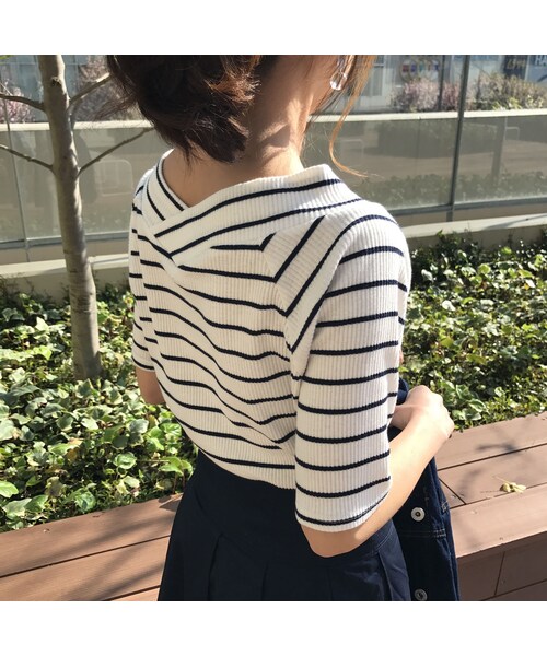 copine(コピン)の「【期間限定価格】2WAYシンプルボーダーVネックTシャツ(3color)【クリックポスト対象商品】(Tシャツ/カットソー・レディース・その他)」の11枚目の写真