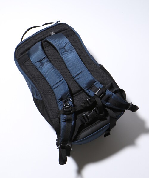 ARC'TERYX（アークテリクス）の「MANTIS 26（その他・ブラック/ネイビー・ONE SIZE）」の7枚目の写真