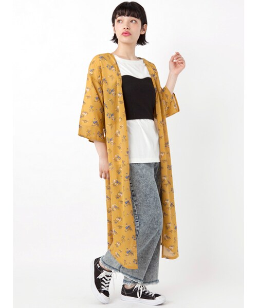 w closet(ダブルクローゼット)の「小花柄シフォンガウン(トップス・レディース・イエロー/Lブラウン・FREE)」の3枚目の写真