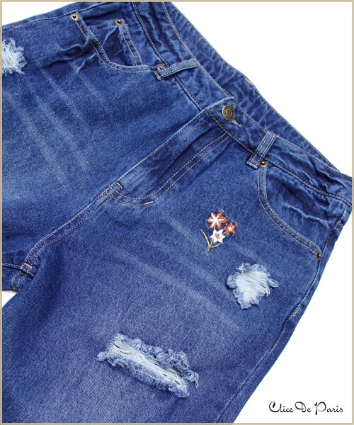刺繍ダメージジーンズ paravion（パラビオン）の「花刺繍ダメージデニムパンツ