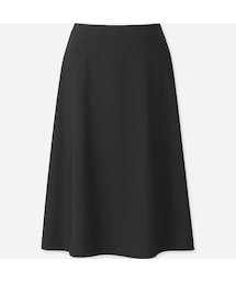 UNIQLO ストレッチテーラードジャケット+フレアスカート　ブラック UNIQLO - ユニクロ ストレッチテーラードジャケット フレア