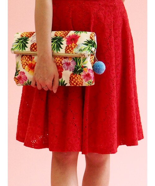 31 Sons de mode（トランテアン　ソン　ドゥ　モード）の「サマークラッチバッグ 〔2017 Summer Tabloid掲載〕（バッグ・レディース・ブルー/イエロー・フリー）」の4枚目の写真