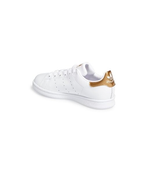 adidas（アディダス）の「Women's Adidas 'Stan Smith' Sneaker（スニーカー・レディース・White・10.5 Women's / 9.5 Men's M/10 Women's / 9 Men's M/11 Women's / 10 Men's M/5.5 Women's / 4.5 Men's M/5 Women's / 4 Men's M/6.5 Women's / 5.5 Men's M/6 Women's / 5 Men's M）」の3枚目の写真