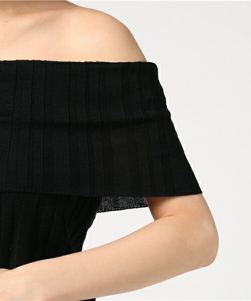 archives（アルシーヴ）の「ランダムリブオフショルニット（ニット/セーター・レディース・ブラック/マスタード/レッド・MEDIUM）」の8枚目の写真