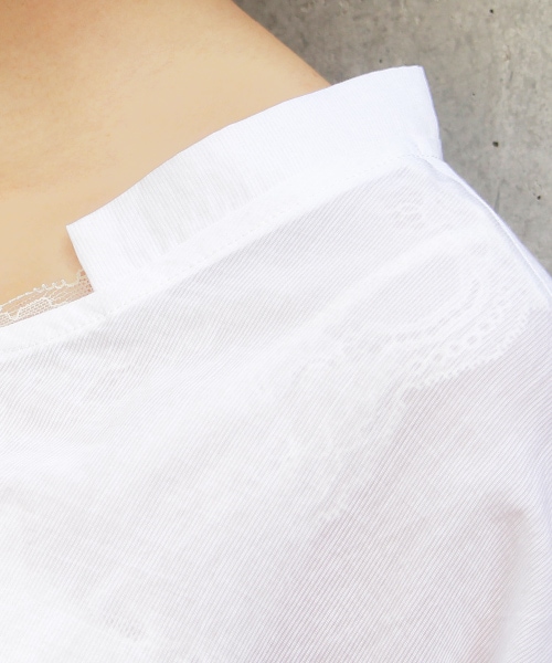 PAGEBOY（ページボーイ）の「【PAGEBOY】シャドーシャーリングブラウス（トップス・レディース・オフホワイト/ブラック/アプリコット）」の6枚目の写真