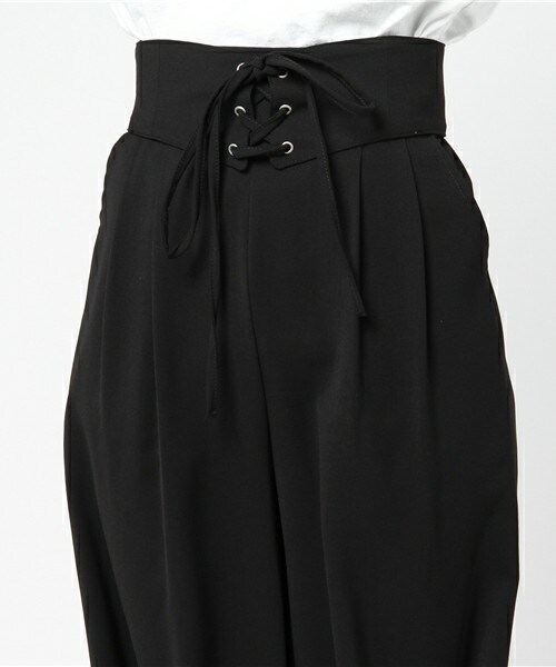 archives（アルシーヴ）の「ベルトレースアップワイドパンツ（その他パンツ・レディース・アイボリー/ブラック/グレー・MEDIUM）」の7枚目の写真