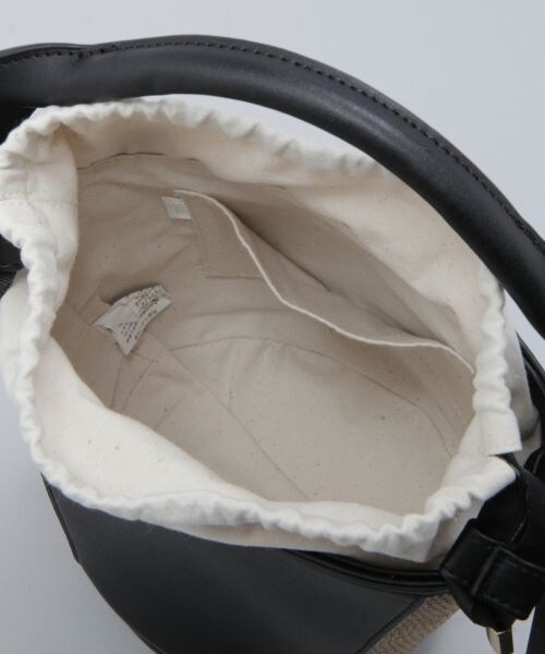 HARE（ハレ）の「ザツザイコンビBAG（バッグ・ブラック/ベージュ）」の7枚目の写真