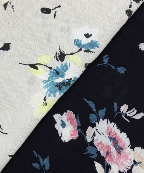 studio CLIP（スタディオクリップ）の「レーヨンフラワープリントＶネックワンピース（ワンピース/ドレス・ベージュ/ネイビー）」の11枚目の写真