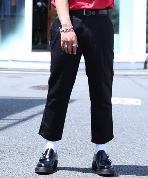 ◆ Dickies × DISCOVERED × STUDIOUS 側章チノ ◆ DISCOVERED（ディスカバード）の「Dickies×DISCOVERED×STUDIOUS側章