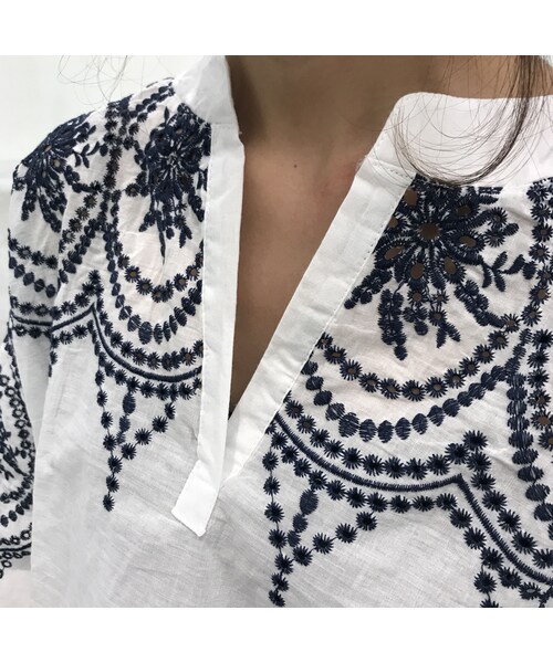 copine（コピン）の「★再入荷★パンチング刺繍ブラウス【クリックポスト対象商品】（シャツ/ブラウス・レディース・その他）」の4枚目の写真