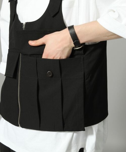 HARE（ハレ）の「ZIPベスト（トップス・ブラック/グレー）」の9枚目の写真