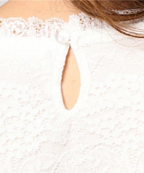 archives（アルシーヴ）の「レース地プルオーバー（シャツ/ブラウス・レディース・オフホワイト/ブラック/レッド・MEDIUM）」の8枚目の写真