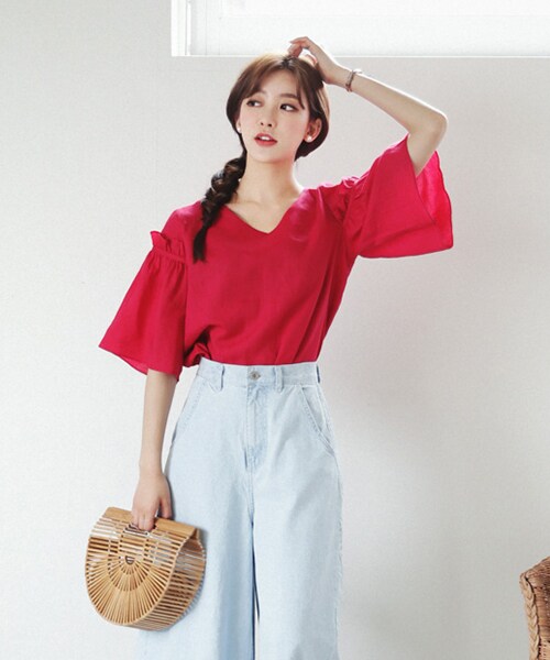 DHOLIC(ディーホリック)の「ショルダーフリルVネックリネンブラウス(シャツ/ブラウス・レディース・FREE)」の4枚目の写真