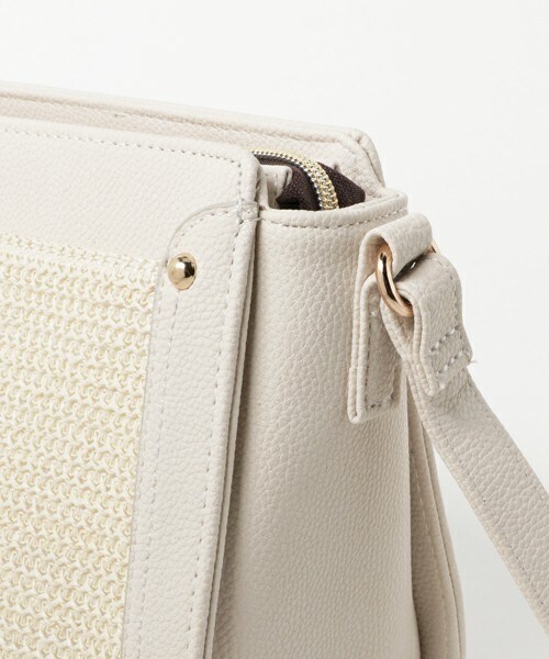matelasse durer（マトラッセ デュレ）の「バイカラー異素材ショルダーＢＡＧ（ショルダーバッグ・レディース・オフホワイト/ブラウン・フリー）」の4枚目の写真