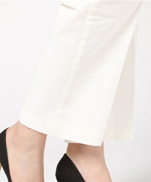 archives（アルシーヴ）の「ハイウエストツイルワイドパンツ（その他パンツ・レディース・オフホワイト/ベージュ・MEDIUM）」の9枚目の写真