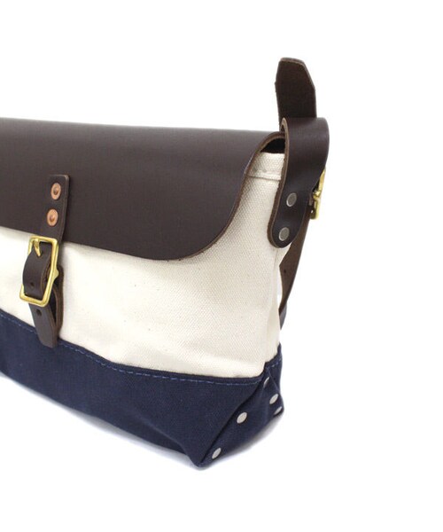 HERITAGE LEATHER（ヘリテージレザー）の「HERITAGE LEATHER CO.　mini shoulder bag（ショルダーバッグ・レディース・その他）」の3枚目の写真