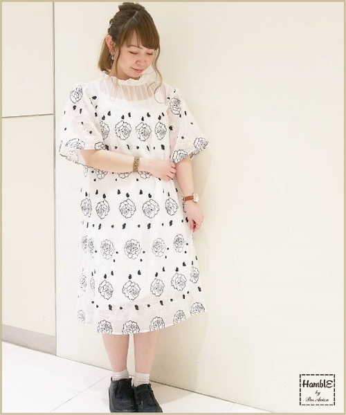 paravion（パラビオン）の「ギャザー刺繍ワンピース（）」 - WEAR