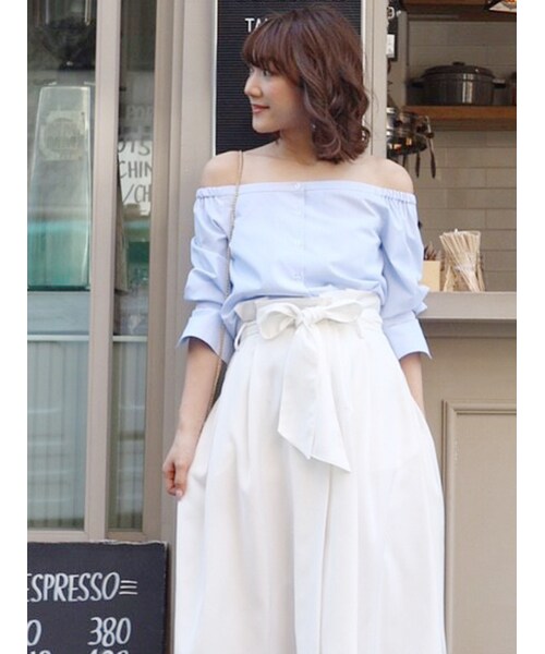 Mercuryduo マーキュリーデュオ の Web限定 フロントボタンオフショルストライプシャツ トップス Wear