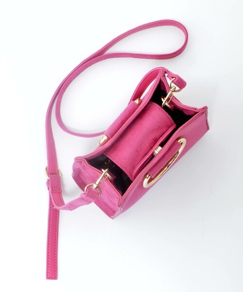 archives（アルシーヴ）の「リングハンドルスクエアミニショルダー（ショルダーバッグ・レディース・ブラック/マスタード/ピンク・MEDIUM）」の10枚目の写真