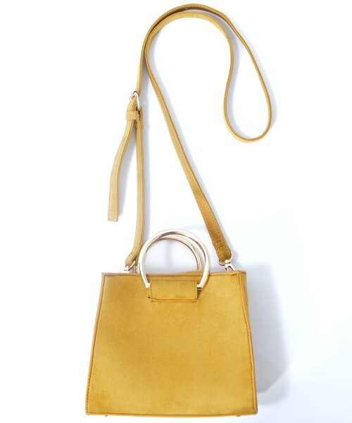 archives（アルシーヴ）の「リングハンドルスクエアミニショルダー（ショルダーバッグ・レディース・ブラック/マスタード/ピンク・MEDIUM）」の3枚目の写真