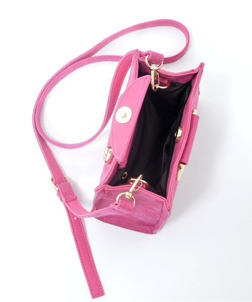 archives（アルシーヴ）の「リングハンドルスクエアミニショルダー（ショルダーバッグ・レディース・ブラック/マスタード/ピンク・MEDIUM）」の11枚目の写真
