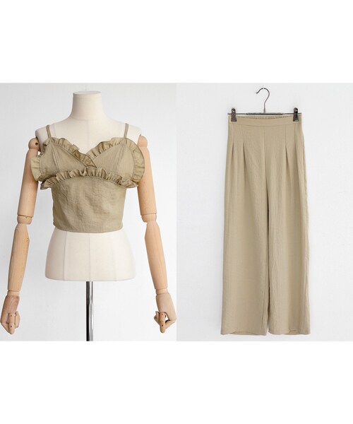 DHOLIC（ディーホリック）の「フリルビスチェ&ワイドパンツSET（キャミソール・レディース・FREE）」の2枚目の写真