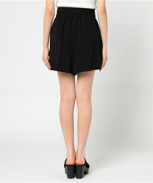 archives（アルシーヴ）の「レースアップフレアショートパンツ（その他パンツ・レディース・ブラック/グレー/レッド系その他・MEDIUM）」の6枚目の写真