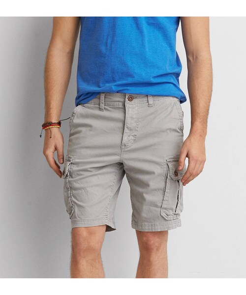 American Eagle（アメリカンイーグル）の「AEOアクティブフレックスクラシックレングスカーゴショート（その他パンツ・メンズ・ビンテージカーキ/ブルー/ロッキーブルー・26/28/30/32/33/34/36/38/40）」の2枚目の写真