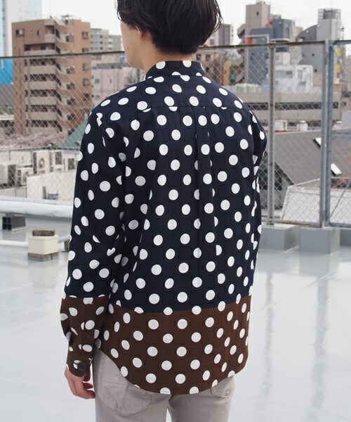 FRAPBOIS（フラボア）の「クオータースイッチ（シャツ/ブラウス・メンズ・ホワイト/ネイビー・2/3）」の8枚目の写真