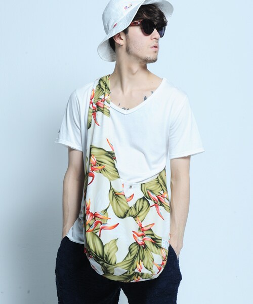 VIRGOwearworks（ヴァルゴウェアワークス）の「LANTANA ALOHA BAG アロハ柄バッグ（バッグ・メンズ・BLACK/WHITE/RED）」の2枚目の写真