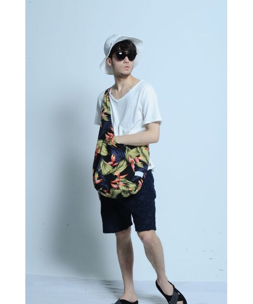 VIRGOwearworks（ヴァルゴウェアワークス）の「LANTANA ALOHA BAG アロハ柄バッグ（バッグ・メンズ・BLACK/WHITE/RED）」の5枚目の写真