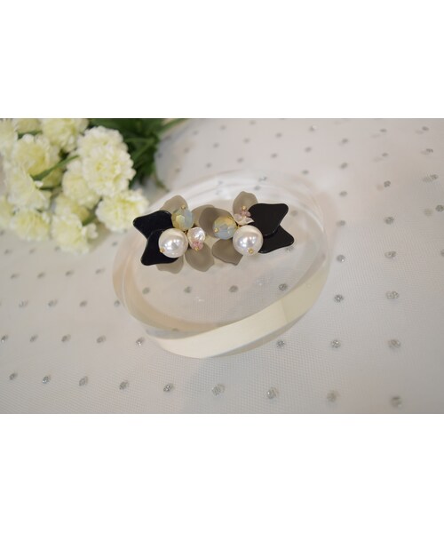kaene（カエン）の「フラワーパールピアス（ピアス（両耳用）・レディース・FREE）」の2枚目の写真