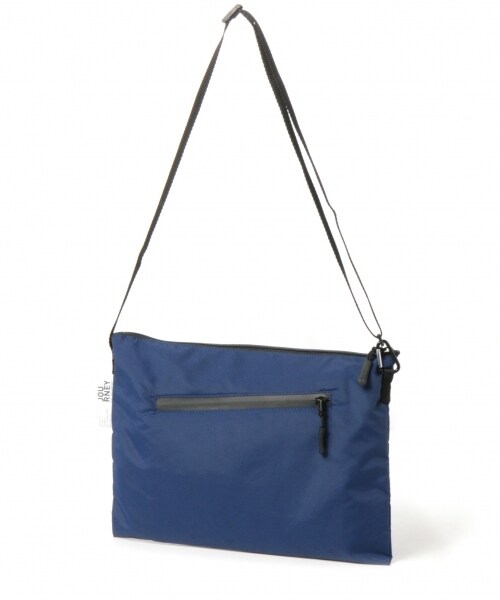 GLOBAL WORK（グローバルワーク）の「ナイロンカラーサコッシュ（バッグ・ホワイト/ブラック/オレンジ/ネイビー）」の8枚目の写真