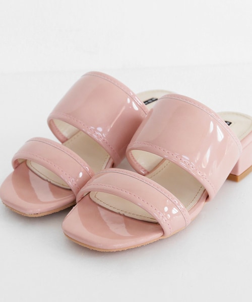 DHOLIC（ディーホリック）の「エナメル調ダブルストラップミュール（サンダル・レディース・225/230/235/240/245/250）」の6枚目の写真