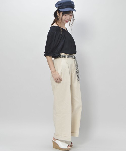 archives（アルシーヴ）の「袖ボリュームブラウス（シャツ/ブラウス・レディース・オフホワイト/ブラック/ワイン・MEDIUM）」の9枚目の写真