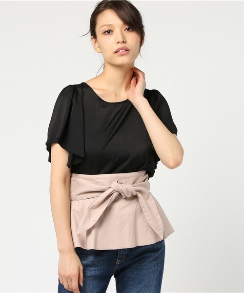 archives（アルシーヴ）の「ペプラムベルト付フレア袖プルオーバー（シャツ/ブラウス・レディース・オフホワイト/ブラック/シルバーグレー・MEDIUM）」の2枚目の写真