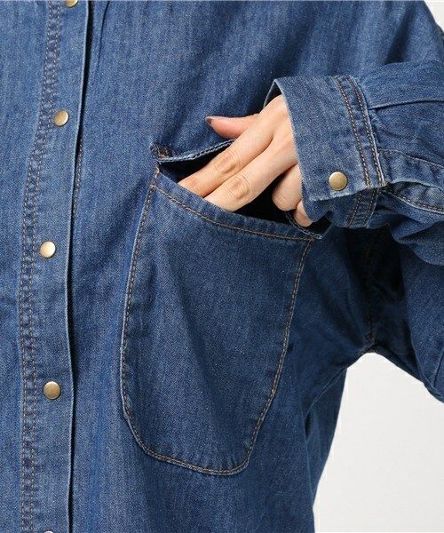 archives（アルシーヴ）の「BIGデニムシャツ（シャツ/ブラウス・レディース・グレー/ブルー/ロイヤルブルー・MEDIUM）」の9枚目の写真