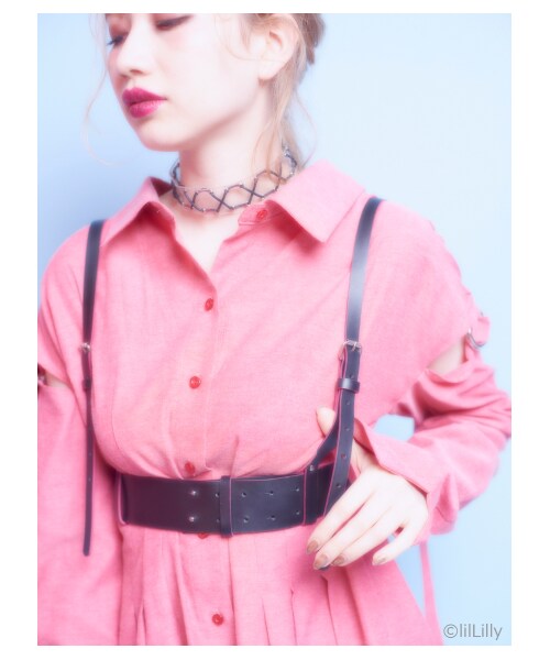 lilLilly（リルリリー）の「[LILICIOUS]レザーワイドハーネス（ファッション雑貨・レディース・BEIGE/BLACK・FREE）」の9枚目の写真