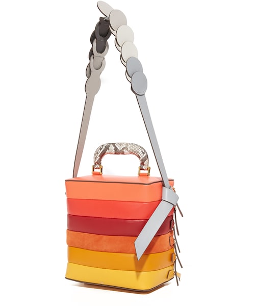 ANYA HINDMARCH（アニヤハインドマーチ）の「Anya Hindmarch Six Zip 
