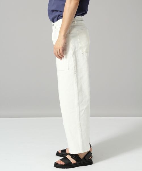 HARE（ハレ）の「ワークデザインデニムパンツ（パンツ・オフホワイト/ライトブルー）」の9枚目の写真
