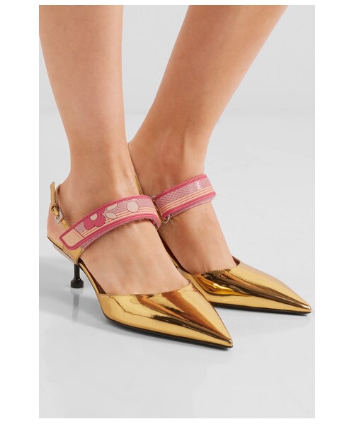 PRADA ゴールド スリングバックパンプス PRADA（プラダ）の「Prada - Metallic Leather Slingback Pumps