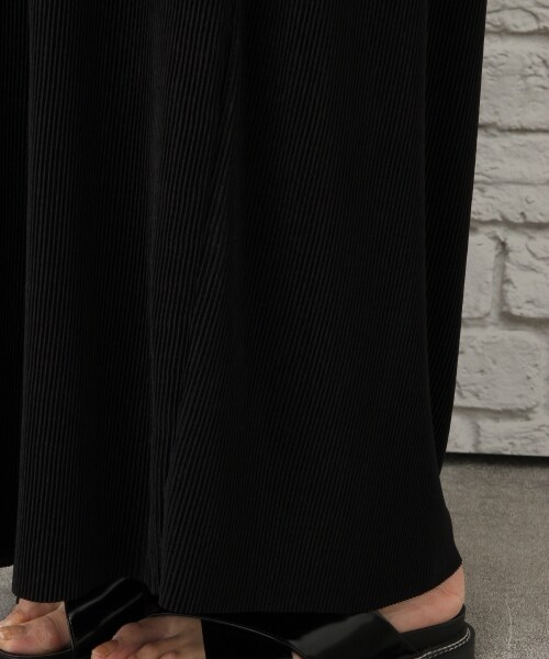 LEPSIM（レプシィム）の「マタニティ／アコーディオンプリーツ（パンツ・ブラック/ライトベージュ/グレージュ）」の8枚目の写真
