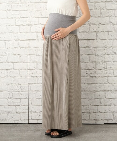 LEPSIM（レプシィム）の「マタニティ／アコーディオンプリーツ（パンツ・ブラック/ライトベージュ/グレージュ）」の3枚目の写真