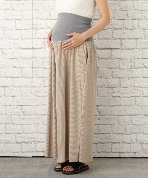 LEPSIM（レプシィム）の「マタニティ／アコーディオンプリーツ（パンツ・ブラック/ライトベージュ/グレージュ）」の2枚目の写真