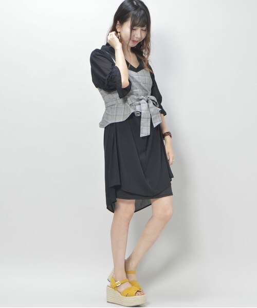 archives(アルシーヴ)の「シアーシャツワンピ×インナーセット(ワンピース・レディース・オフホワイト/ブラック/ワイン・MEDIUM)」の6枚目の写真