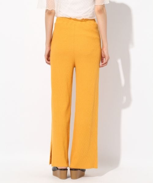 LOWRYS FARM（ローリーズファーム）の「★WEB先行予約アイテム★ワッフルカラーパンツ（パンツ・ピンク/イエロー）」の7枚目の写真