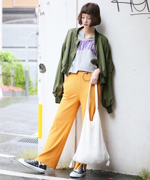 LOWRYS FARM（ローリーズファーム）の「★WEB先行予約アイテム★ワッフルカラーパンツ（パンツ・ピンク/イエロー）」の4枚目の写真